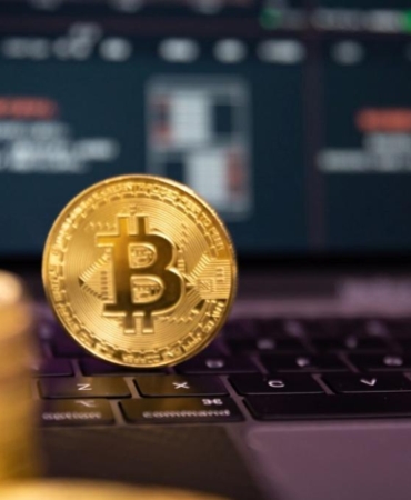 bitcoinde-belirsizlik-baskisi-anlasma-saglanirsa-70-bin-dolari-yeniden-asabilir-mi-ySQPNgcX.jpg