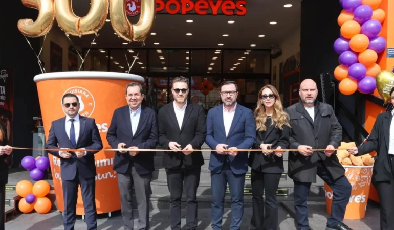 Popeyes Türkiye’de 500 restorana ulaştı TAB Gıda’dan büyüme mesajı 1 popeyes-turkiyede-500-restorana-ulasti-tab-gidadan-buyume-mesaji-HqzkNMEY.jpg