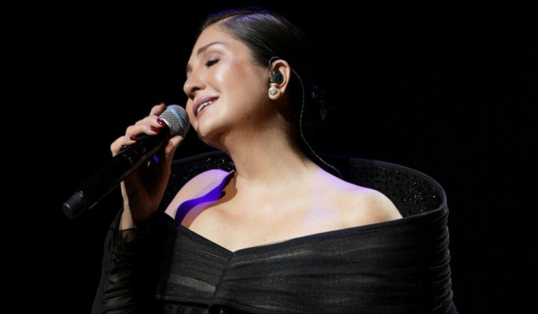 Sibel Can Zorlu PSM’de sahneye döndü üç saatlik konser büyük ilgi gördü 1 sibel-can-zorlu-psmde-sahneye-dondu-uc-saatlik-konser-buyuk-ilgi-gordu-Wjg95yBy.jpg