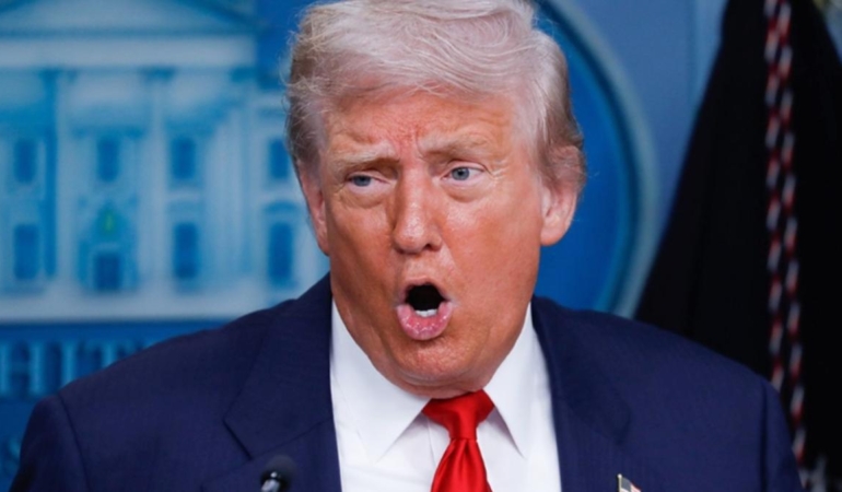 trumptan-papaya-sert-cikis-kuresel-gerilim-dini-liderlige-sicradi-1m84DOTC.jpg