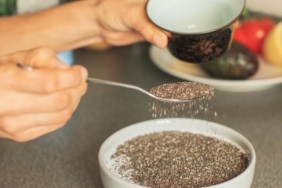 Chia Tohumu: Sağlık için Bilinçli Tüketim ve Dikkat Edilmesi Gerekenler 4 chia-tohumu-saglik-icin-bilincli-tuketim-ve-dikkat-edilmesi-gerekenler-GidGVr1a.jpg