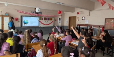 Eti Bakır çevre eğitimlerinde hedef büyüttü 5 binden fazla öğrenciye ulaşacak 9 eti-bakir-cevre-egitimlerinde-hedef-buyuttu-5-binden-fazla-ogrenciye-ulasacak-GR7iU2MW.jpg