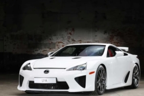 lexus-lfa-turkiye-turnesinde-otomobil-tutkunlarinin-ilgi-odagi-oldu-w9cTszjX.jpg