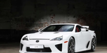 Lexus LFA Türkiye Turnesinde Otomobil Tutkunlarının İlgi Odağı Oldu 13 lexus-lfa-turkiye-turnesinde-otomobil-tutkunlarinin-ilgi-odagi-oldu-w9cTszjX.jpg