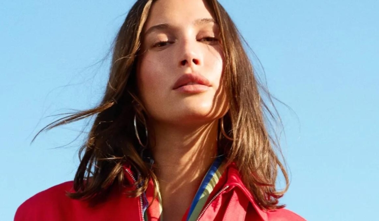 MANGO’dan Hailey Bieber İş Birliğiyle Yaz Koleksiyonu Hamlesi 1 mangodan-hailey-bieber-is-birligiyle-yaz-koleksiyonu-hamlesi-Zm7hRQRn.jpg