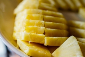 Ananas: Sağlık Faydaları ve Tüketim Dinamikleri Üzerine Güncel Bir Bakış 1 ananas-saglik-faydalari-ve-tuketim-dinamikleri-uzerine-guncel-bir-bakis-nzJu1hRn.jpg