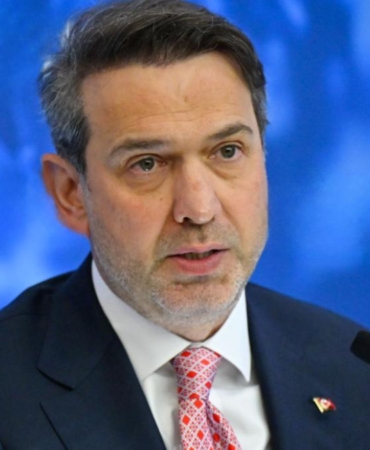 bakan-bayraktar-bm-genel-sekreteri-guterres-ile-kuresel-enerji-donusumunu-gorustu-BfALCtgr.jpg