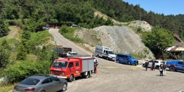 Bolu’da maden ocağında göçük bir işçiye ulaşmak için zamanla yarışılıyor 15 boluda-maden-ocaginda-gocuk-bir-isciye-ulasmak-icin-zamanla-yarisiliyor-E88m91jp.jpg