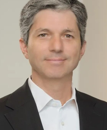 borusan-grubunda-cfo-degisimi-mehmet-cayirezmez-goreve-geliyor-9eRzHwMp.jpg