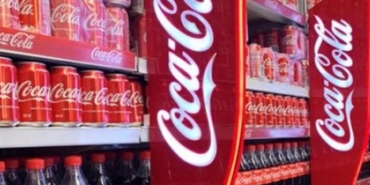 Coca-Cola’nın Dolap Düzeni Değişiyor: Rakiplere Yüzde 35 Alan Ayrılacak 4 coca-colanin-dolap-duzeni-degisiyor-rakiplere-yuzde-35-alan-ayrilacak-uHq42NKU.jpg