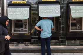 İran’da Siber Saldırı Alarmı: Büyük Bankalarda Kartlı İşlemler Geçici Olarak Durduruldu 4 iranda-siber-saldiri-alarmi-buyuk-bankalarda-kartli-islemler-gecici-olarak-durduruldu-SbcrETbS.jpg
