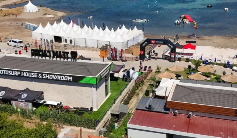 izeltas-dunya-motosurf-sampiyonasi-cesmede-basladi-vv3kKQI7.jpg