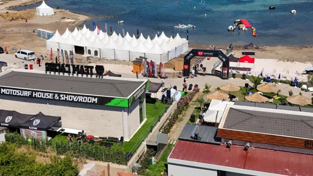 İzeltaş Dünya Motosurf Şampiyonası Çeşme’de Başladı 2 izeltas-dunya-motosurf-sampiyonasi-cesmede-basladi-vv3kKQI7.jpg