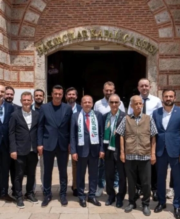 ozer-matli-btso-secim-surecine-tarihi-carsi-ve-hanlar-bolgesinden-basladi-ys7KVOZb.jpg