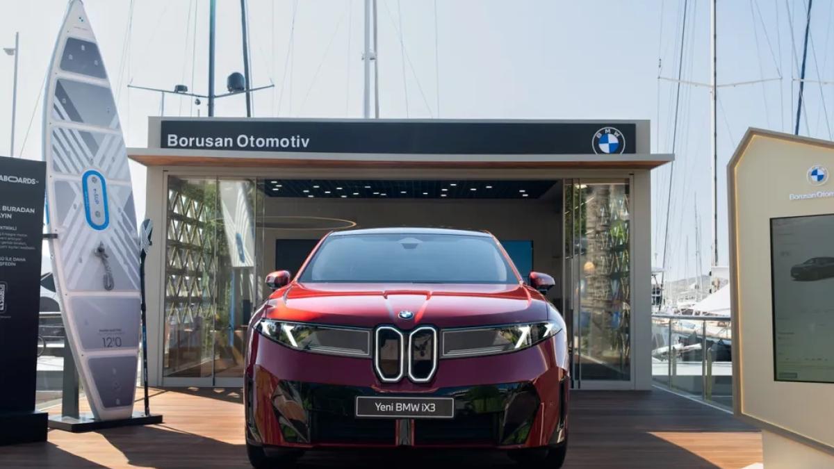 Yeni BMW iX3 Bodrum’da Otomobil Tutkunlarıyla Buluşuyor 2 yeni-bmw-ix3-bodrumda-otomobil-tutkunlariyla-bulusuyor-9feP1LsG.jpg