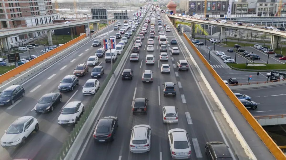 İstanbul, Ankara ve İzmir İçin Zorunlu Trafik Sigortası ve Prim Analizi 2026 2 istanbul-ankara-ve-izmir-icin-zorunlu-trafik-sigortasi-ve-prim-analizi-2026-cTYEffvy.jpg