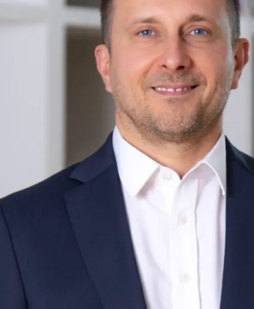 Akbank Yazılım Geliştirme Sürecinde Yapay Zekâ Ajanlarını Devreye Aldı 12 akbank-yazilim-gelistirme-surecinde-yapay-zek-ajanlarini-devreye-aldi-f7IUyzPb.jpg
