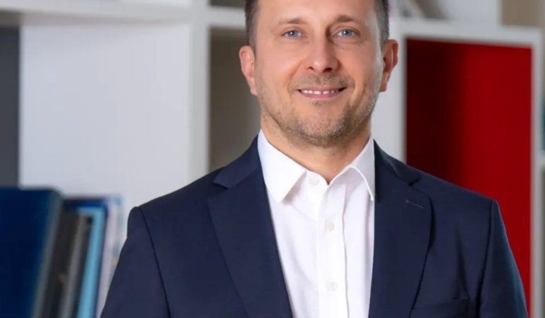 Akbank Yazılım Geliştirme Sürecinde Yapay Zekâ Ajanlarını Devreye Aldı 1 akbank-yazilim-gelistirme-surecinde-yapay-zek-ajanlarini-devreye-aldi-f7IUyzPb.jpg