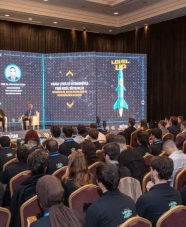 ROKETSAN Yapay Zekâ Hackathonu Başladı: 2 Bin 457 Başvurudan 72 Genç Seçildi 16 roketsan-yapay-zek-hackathonu-basladi-2-bin-457-basvurudan-72-genc-secildi-ZVQq15Oe.jpg
