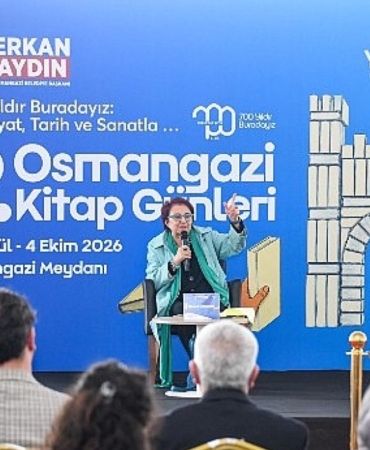 Osmangazi Kitap Günleri Buket Uzuner ve Mert Arık’ı Okurlarla Buluşturdu 14 osmangazi-kitap-gunleri-buket-uzuner-ve-mert-ariki-okurlarla-bulusturdu-2SQVbkA8.jpg